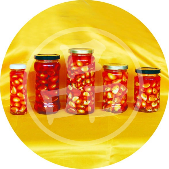 Marinated Garlic in Chilli Oil in Glass Jar Packing for Retail