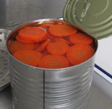 Tranches de carottes en conserve avec la meilleure qualité